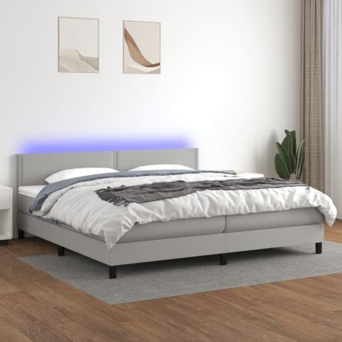 Ramsäng med madrass & LED ljusgrå 200x200 cm tyg