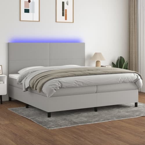 Ramsäng med madrass & LED ljusgrå 200x200 cm tyg