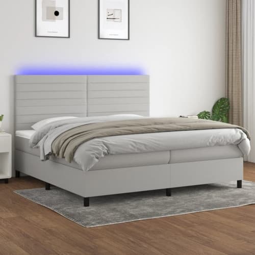 Ramsäng med madrass & LED ljusgrå 200x200 cm tyg