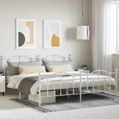 Sängram med huvudgavel och fotgavel vit metall 193x203 cm