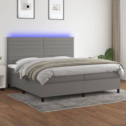 Ramsäng med madrass & LED mörkgrå 200x200 cm tyg