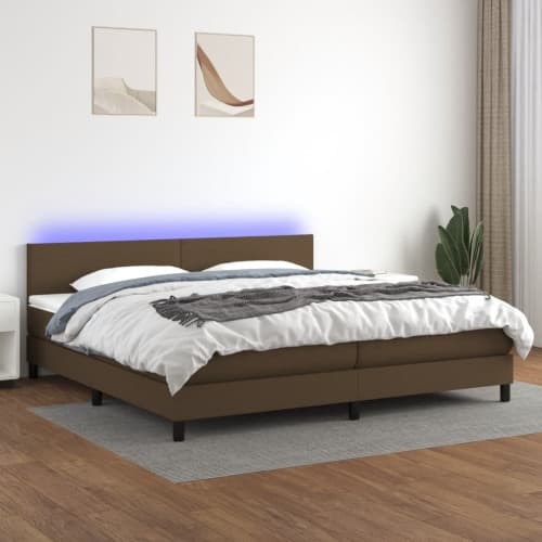 Ramsäng med madrass & LED mörkbrun 200x200 cm tyg