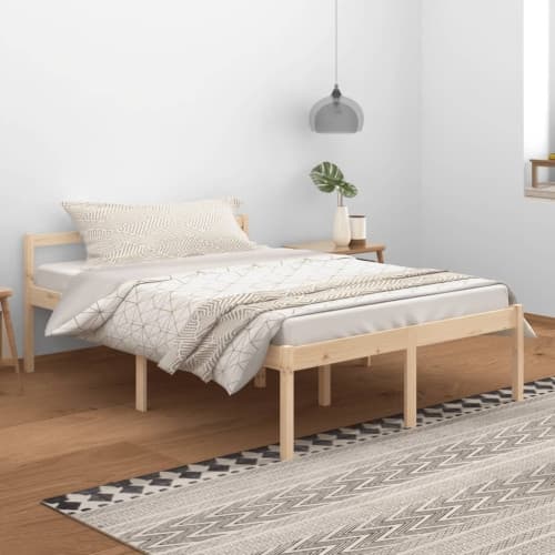 Säng 140x200 cm massiv furu