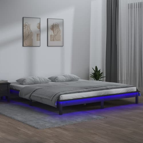 Sängram LED grå 120x190 cm massivt trä