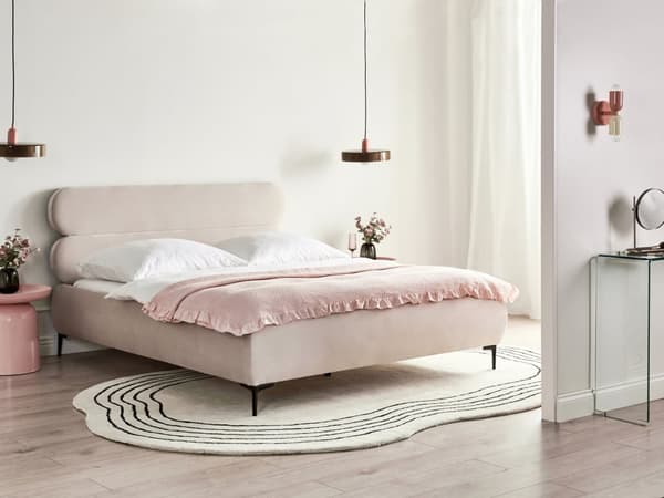 Sengeramme Lysebeige Fløyel Polstring Svart Metall Ben 160 x 200 cm Slatted med Wingback Sengegavl Soverom Klassisk Minimalistisk