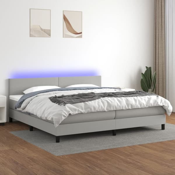Ramsäng med madrass & LED ljusgrå 200x200 cm tyg