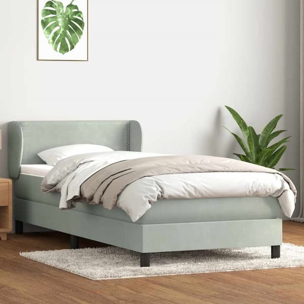 Ramsäng med madrass ljusgrå 80x210 cm sammet