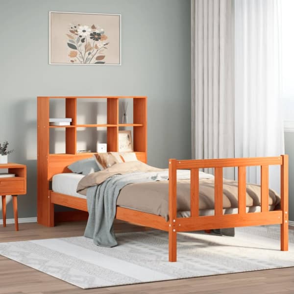Säng med bokhylla utan madrass vaxad brun 90x190 cm massiv furu