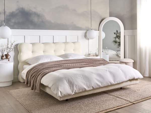 Sengeramme Off-White Boucle Polstring Tuftet Sengegavl Spaltegulv 160 x 200 cm Metallben Moderne Design
