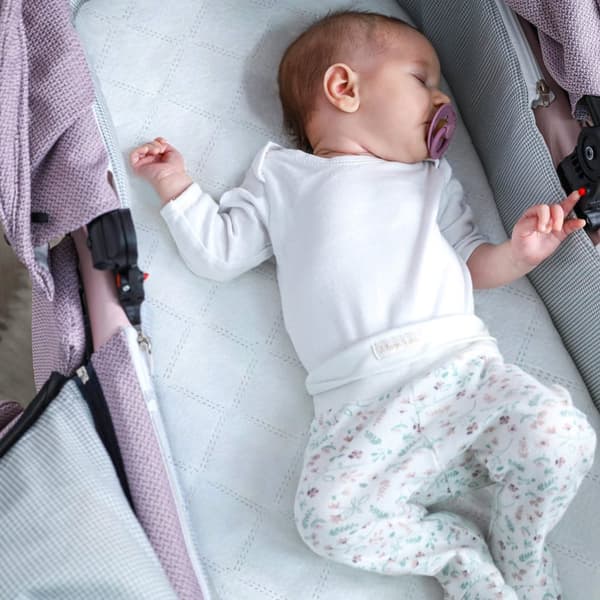 Bassinet vauvan patjat rattaat - patjan puolella sänky vauvan kehto lasten patja matkasänky kosteussuoja Moses kori patja rattaiden patja