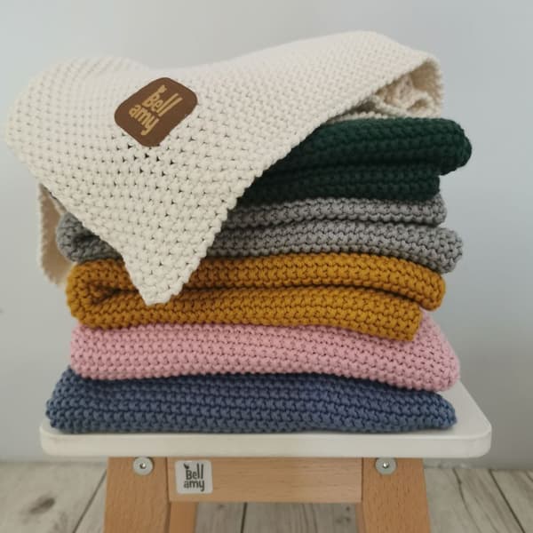 Bomullsfilt för baby 80x100 cm – Andningsbar och mjuk, OEKO-TEX, året runt – Cocktail Party Kollektio, Blåbär