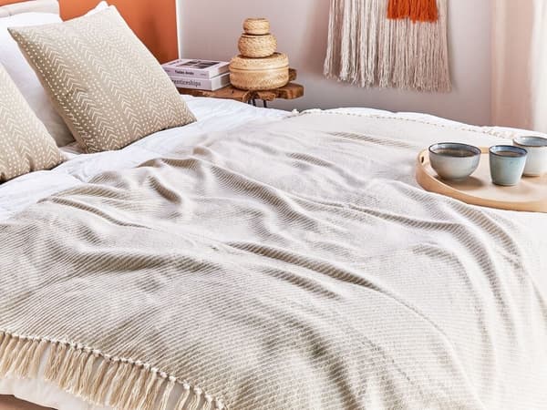 Bomullsfilt 125 x 150 cm beige YARSA Lumarko!