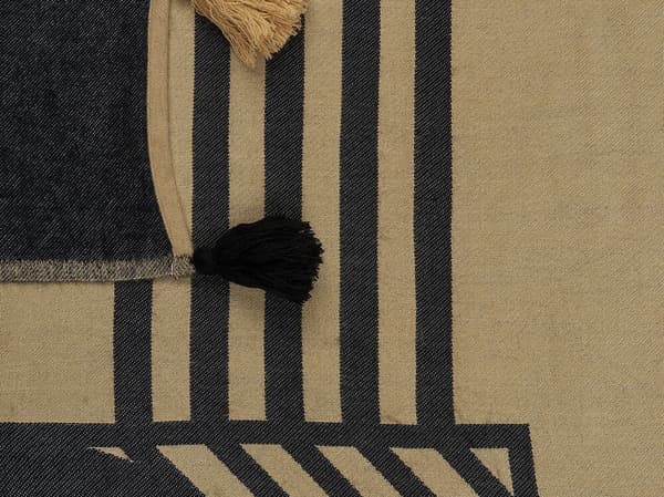 Filt 130 x 170 cm beige med svart THAPREK