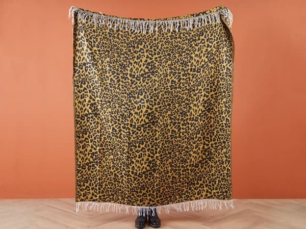 Leopardfilt 130 x 170 cm brun och svart JAMUNE