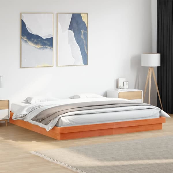 sengeramme med LED-lys 200x200 cm massivt fyrretræ gyldenbrun