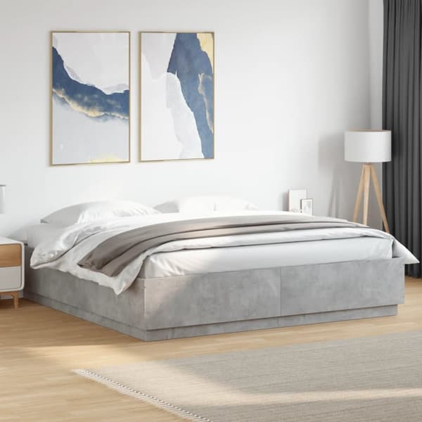 sengeramme med LED-lys 200x200 cm konstrueret træ betongrå