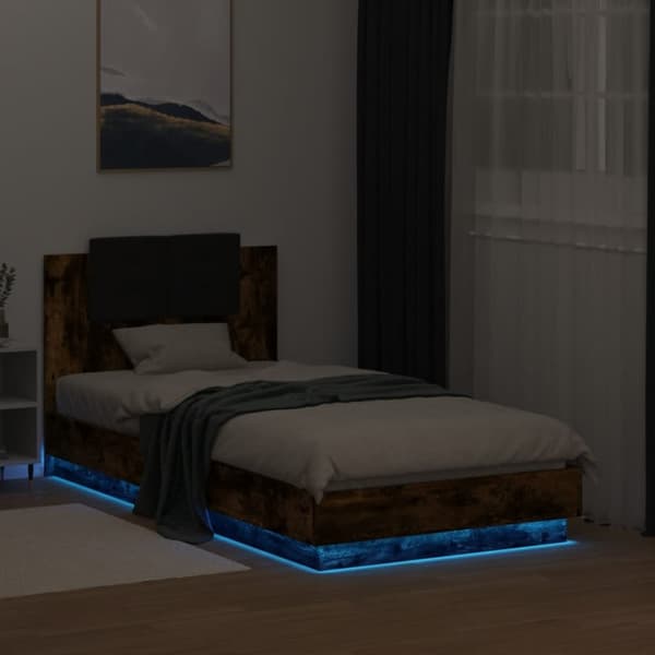 sengeramme med sengegavl og LED-lys 75x190 cm røget egetræ