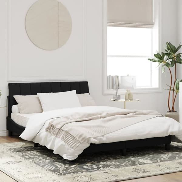 sengeramme med sengegavl 140x200 cm fløjl sort