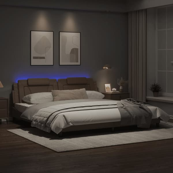 Sängram med LED-belysning cappuccino 200x200 cm konstläder