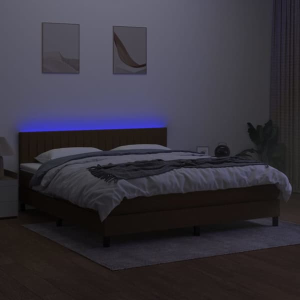 Ramsäng med madrass & LED mörkbrun 180x200 cm tyg
