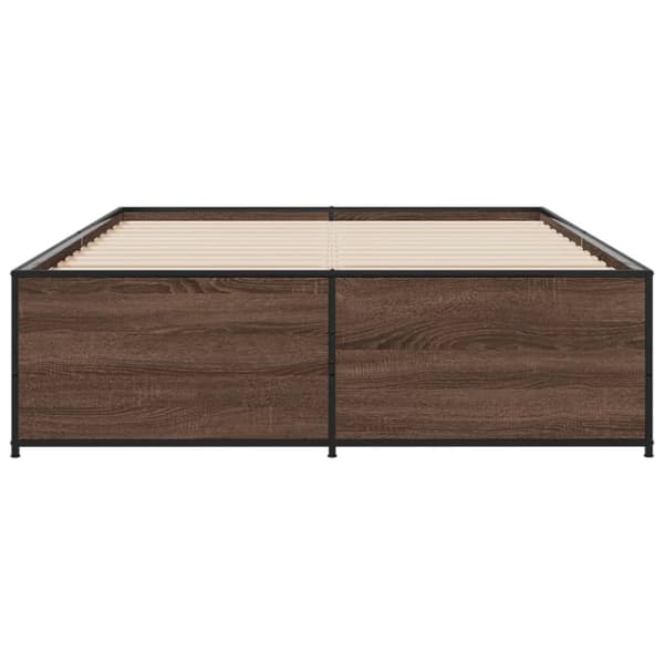 Sängram brun ek 135x190 cm konstruerat trä och metall