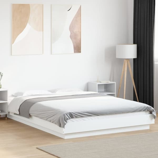 sengeramme med LED-lys 120x200 cm konstrueret træ hvid
