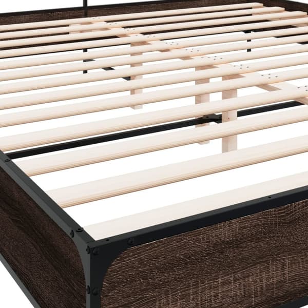 sengeramme 200x200 cm konstrueret træ og metal brun egetræ