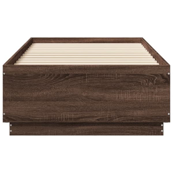 sengeramme med LED-lys 75x190 cm konstrueret træ brunt eg