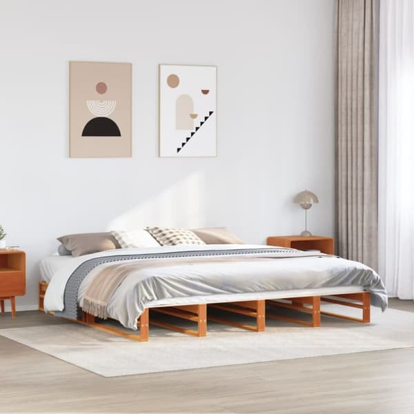Sängynrunko ilman patjaa vahanruskea 200x200 cm täysi mänty