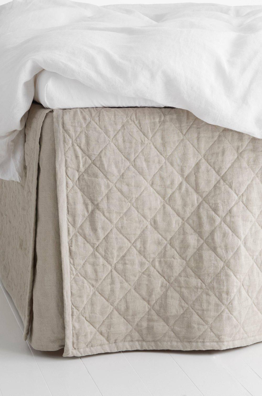 Helmalakana Candice Quilted pestyä pellavaa, korkeus 60 cm