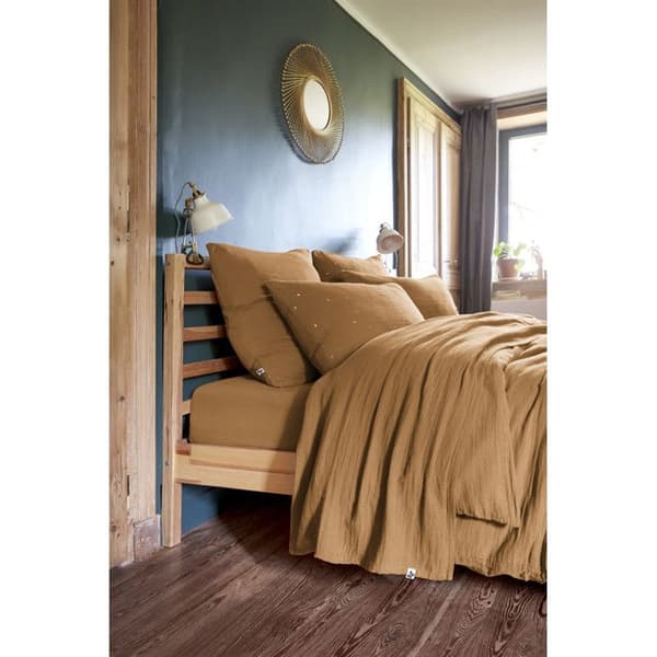 5-delat lakanset 1 platt lakan 240 x 300 + 1 påslakan 140 x 190 + 2 örngott 60 x 60 + 1 Gaïa Camel kuddfodral