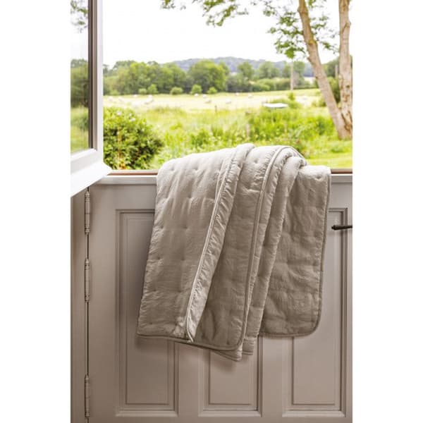 Quiltat överkast i tvättad skrynklig look "Angkor" Toison d'Or - Angkor Powder Beige - 180 x 240 cm