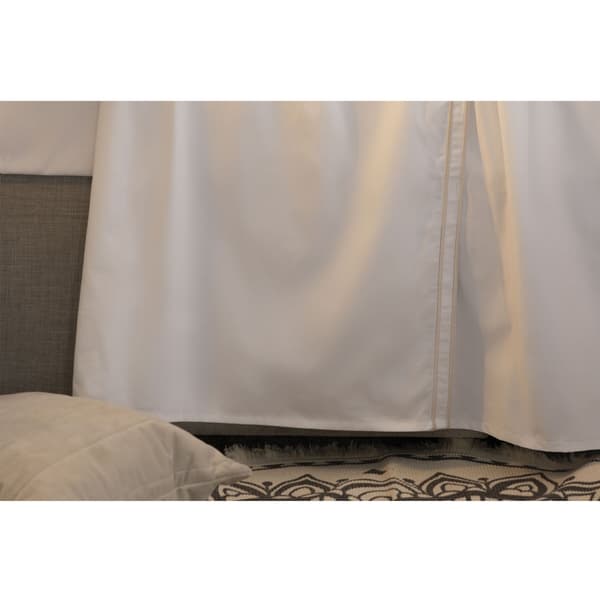 Belledorm Savoy Embroidered Detail Flat Sheet