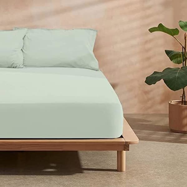BL BELUM Satin Microfiber Fitting Sheet - Extra Soft Touch - Hållbar - Vanlig - 190/200 cm