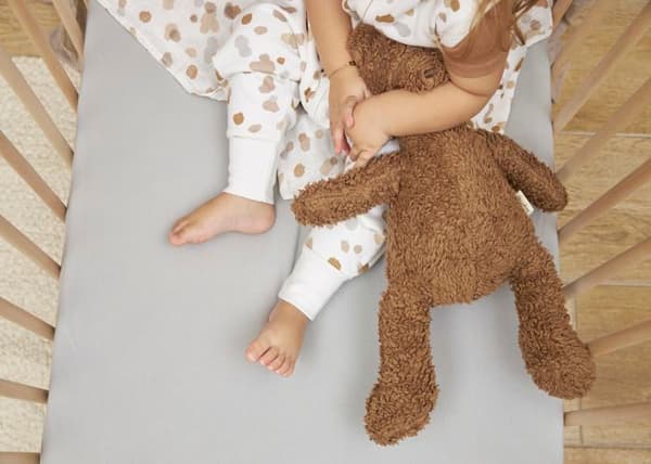 Meyco Baby Uni dra maträtt för spjälsäng - jersey - ljusgrå - 60x120cm