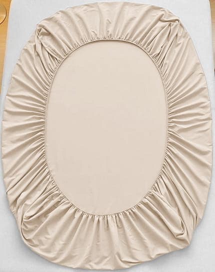 Beige jersey-aluslakana 130-140x200+30 vyöllä