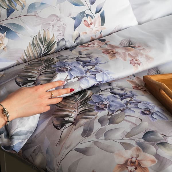 ORCHIDEA, PREMIUM sengesæt i bomuldssatin 160x200 cm, dobbeltsidet tryk (så længe lager haves) T20193