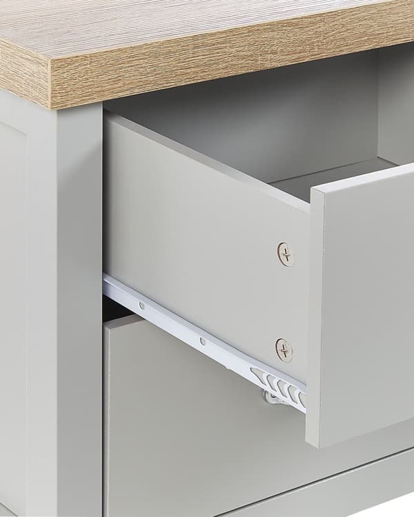Enkelt Sängbord av Björkträ i Minimalistisk Stil