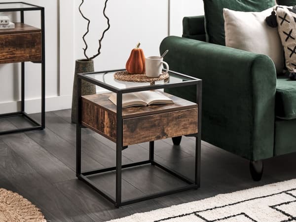 Sidebord i Mørkt Træ med sort Metalstel og Glasplade 54 x 43 x 43 cm Opbevaringsfunktion Rektangulært moderne design
