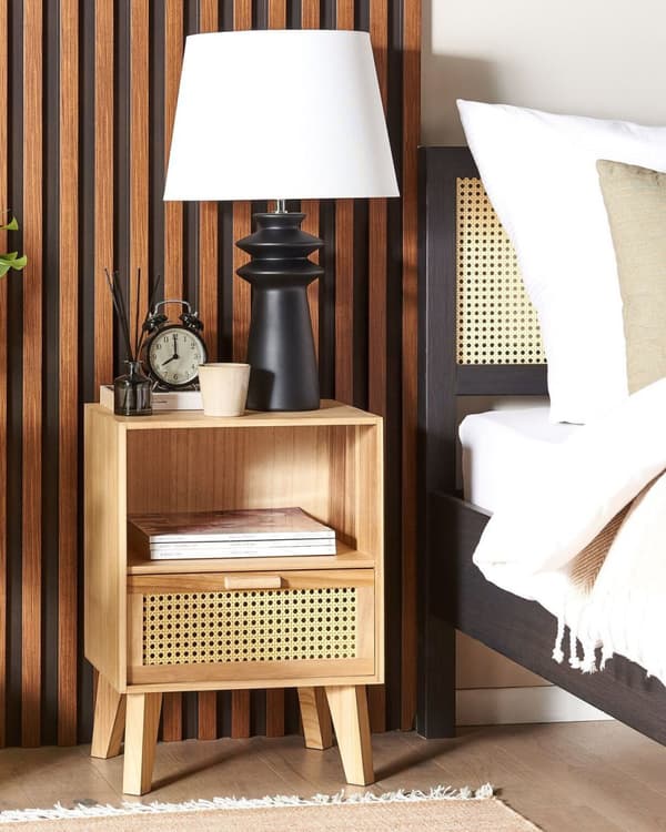1 Skuffe Natbord Lys Træ Paulownia med Rattan Front Skuffe Boho Style Kørebord