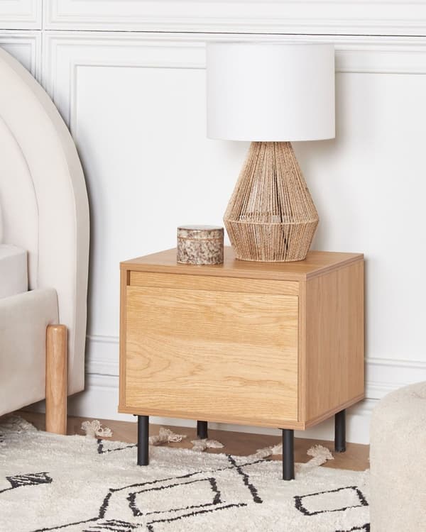 Sengebord lyst træ MDF med skuffe sorte metalben soveværelsesmøbler minimalistisk