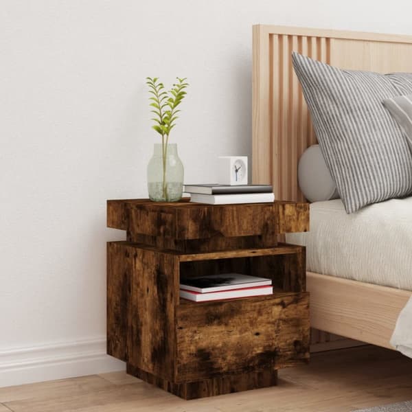 The Living Store sengebord med LED-lys 40x39x48,5 cm røget egetræsfarve - Natborde