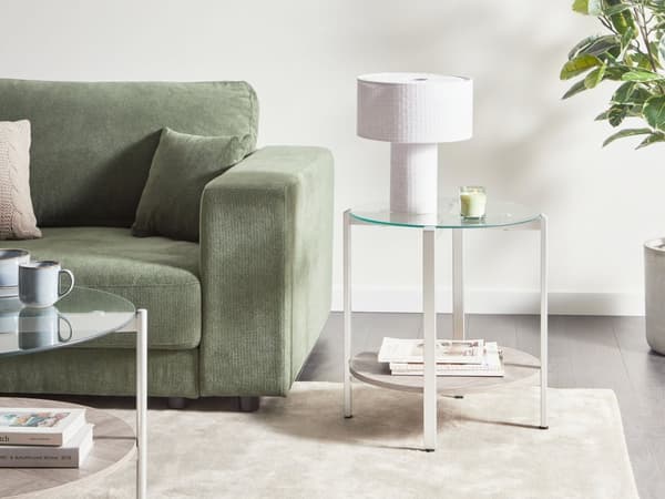 Sidobord Silver med Ljust Trä Glasskiva Metallram Hylla Modern Design