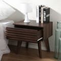 Miniatyrbild 3 av 10: Sängbord 1 Låda Räfflade Träfronter H50 cm - FRIBORG