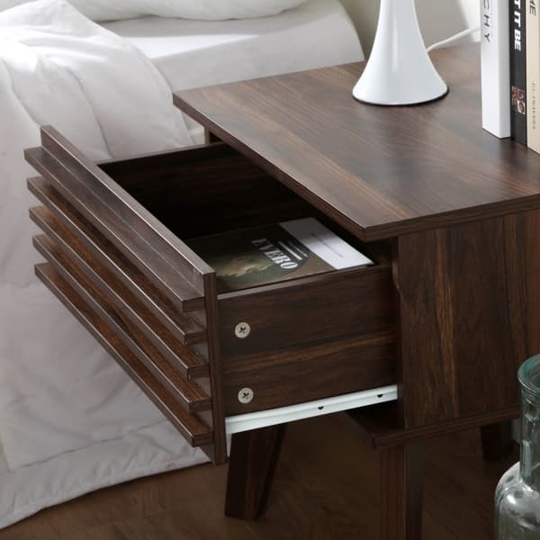 Sängbord 1 Låda Räfflade Träfronter H50 cm - FRIBORG