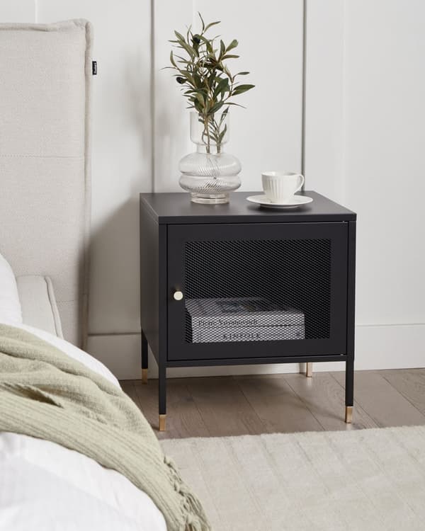 Sengebord sort pulverlakeret stål moderne bord med metalnetdør soveværelse opbevaringsmøbler
