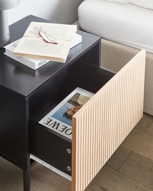 Natbord Sort MDF Lyst træ Ribbet design Natbord med 1 skuffe Moderne soveværelse