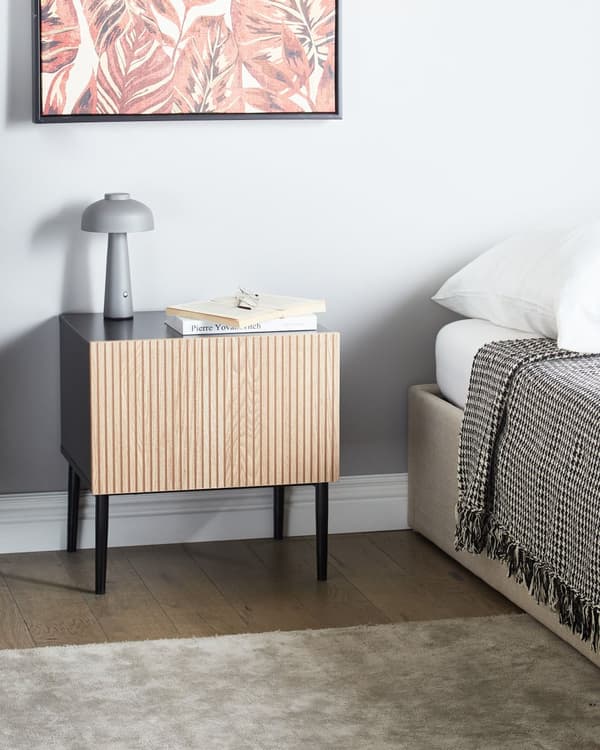 Natbord Sort MDF Lyst træ Ribbet design Natbord med 1 skuffe Moderne soveværelse