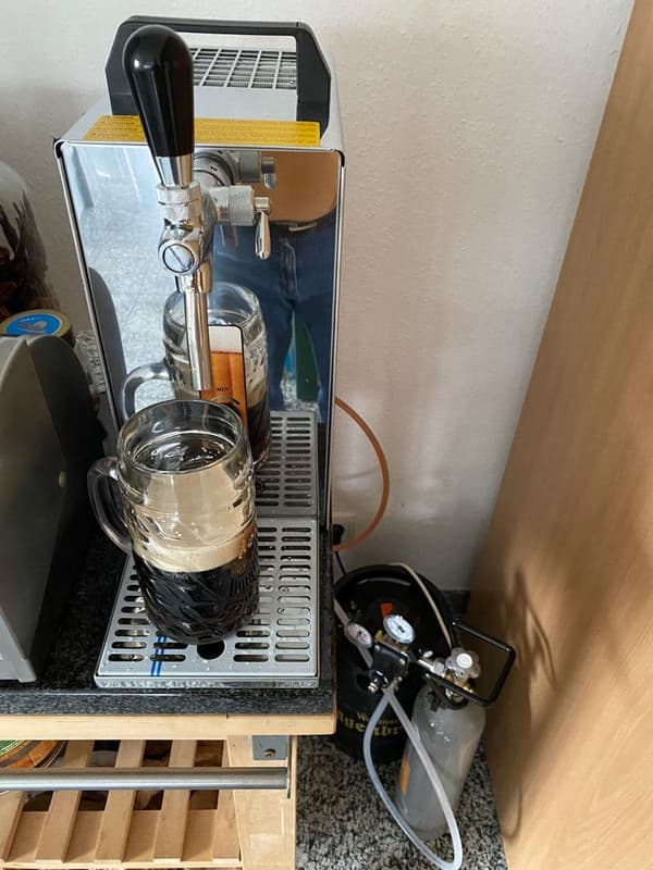 Komplett sats, Guinness Öltapp, PYGMY 25, utmatare en linje torr kylanordning gjord av rostfritt stål, 35 liter/h, Green Line
