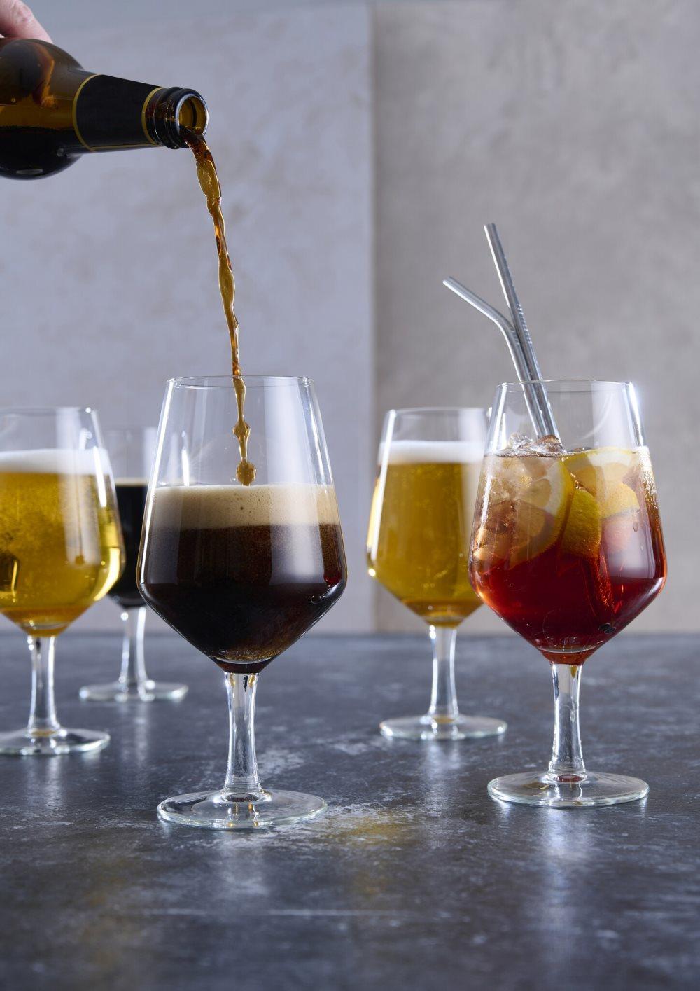 Trendiga Ölglas 53 cl med fot - 12 pack